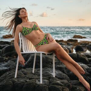 rosa-faia-bikini-senza-ferretto-allacciatura-frontale-art-ruby-e-laura-colore-unico-apple-green