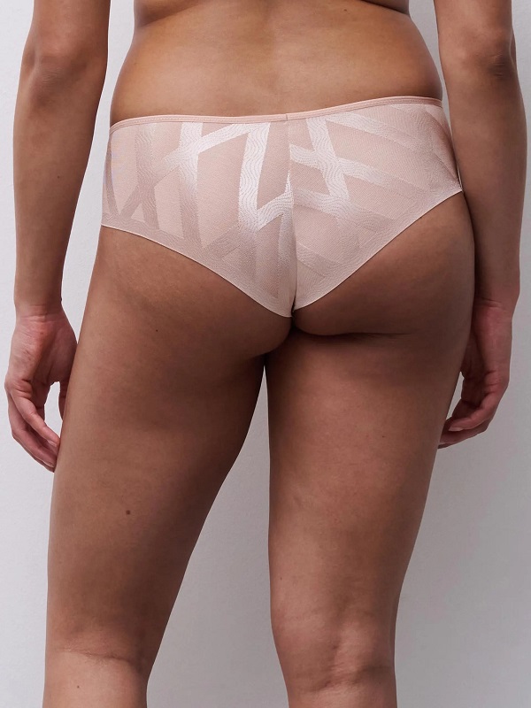 chantelle-glaze-shorty-cuciture-piatte-art-C15XBO-colore-beige-dorè-collezione-permanente